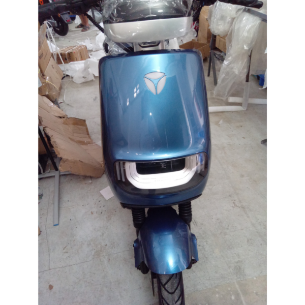 Scooter Electrique Yadea 3000w E8s – Bleu Tunisie