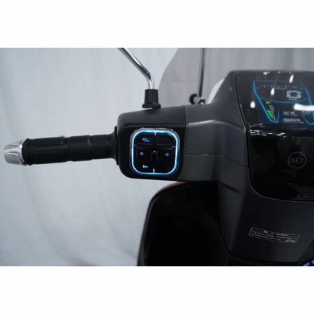 Scooteur La Vita 125CC injection – Silver & Rouge Tunisie